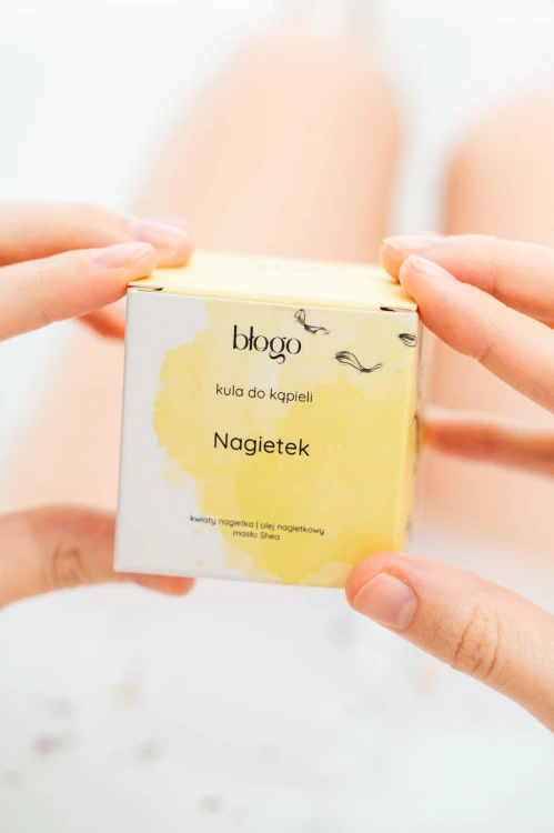 Kula do kąpieli Nagietek - kartonik w wannie | Błogo